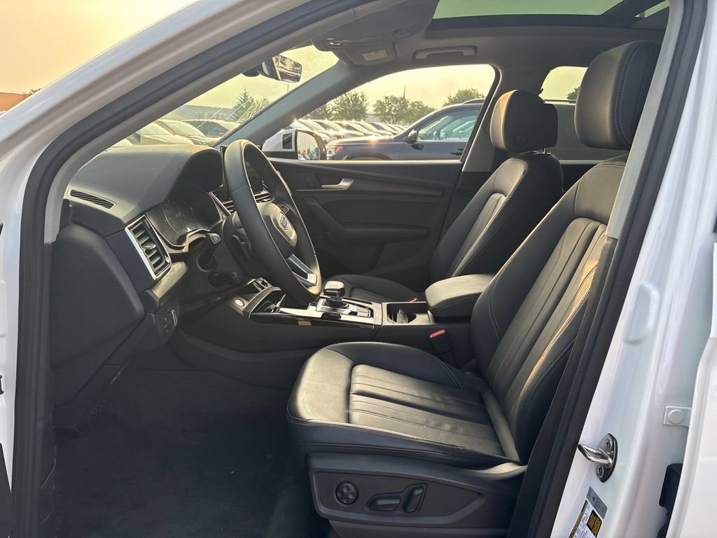 Used 2023 Audi Q5 2.0T Premium w/ Convenience Package AWD/4WD image 15