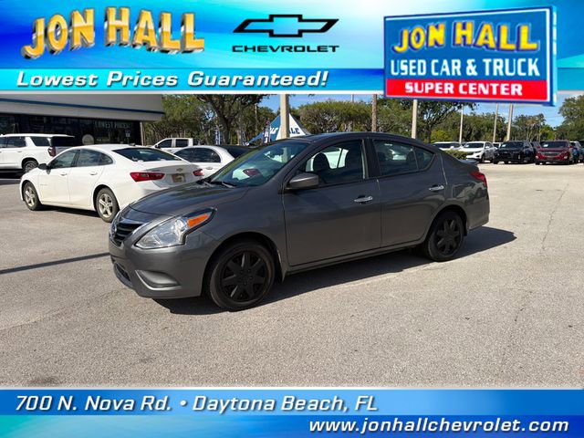 Used 2019 Nissan Versa SV FWD image 3