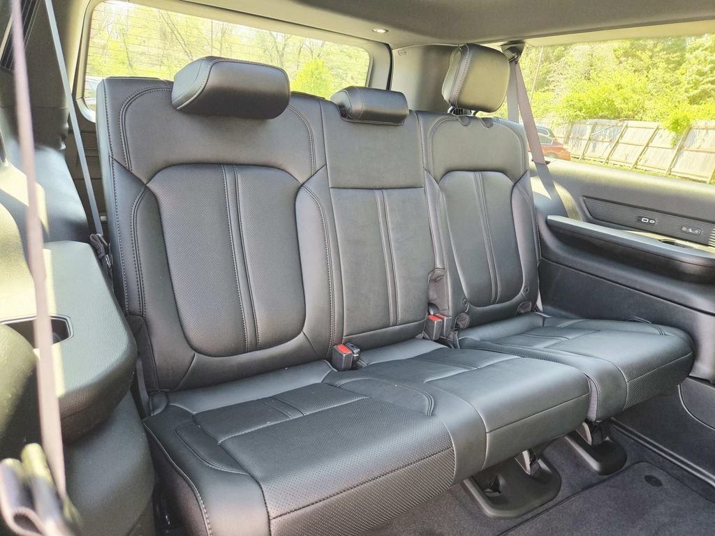 New 2026 Jeep Grand Wagoneer L Limited AWD/4WD image 20