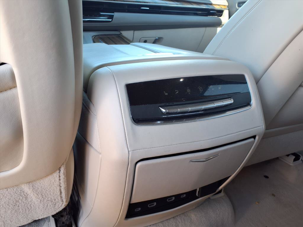 Used 2021 Cadillac Escalade ESV Sport Platinum AWD/4WD image 14