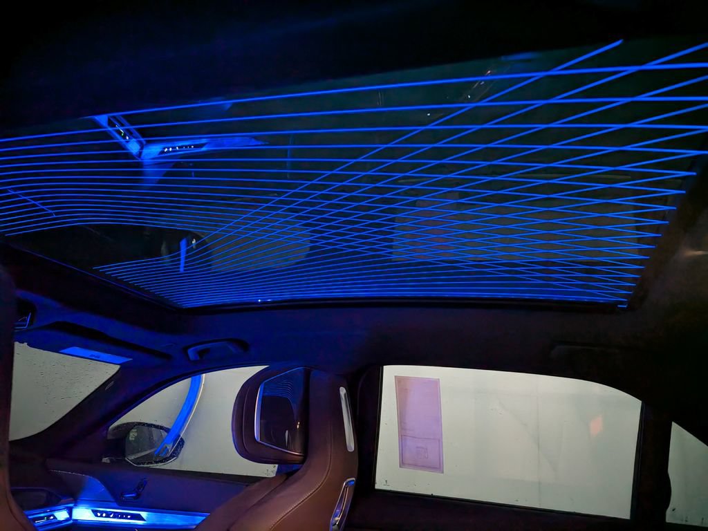New 2026 BMW i7 xDrive60 AWD/4WD image 9