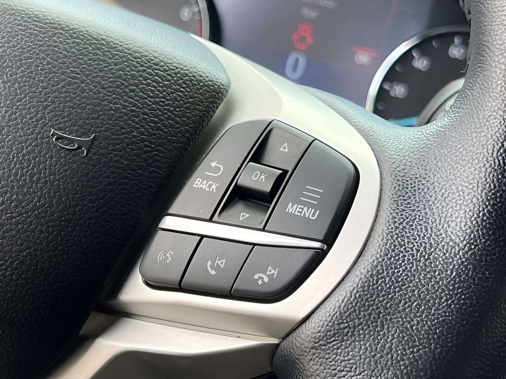 Used 2022 Ford Explorer XLT w/ Equipment Group 202A AWD/4WD image 19