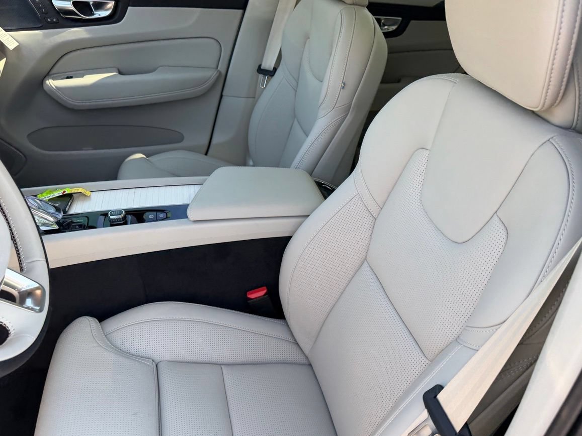New 2027 Volvo XC60 B5 Ultra AWD/4WD image 19