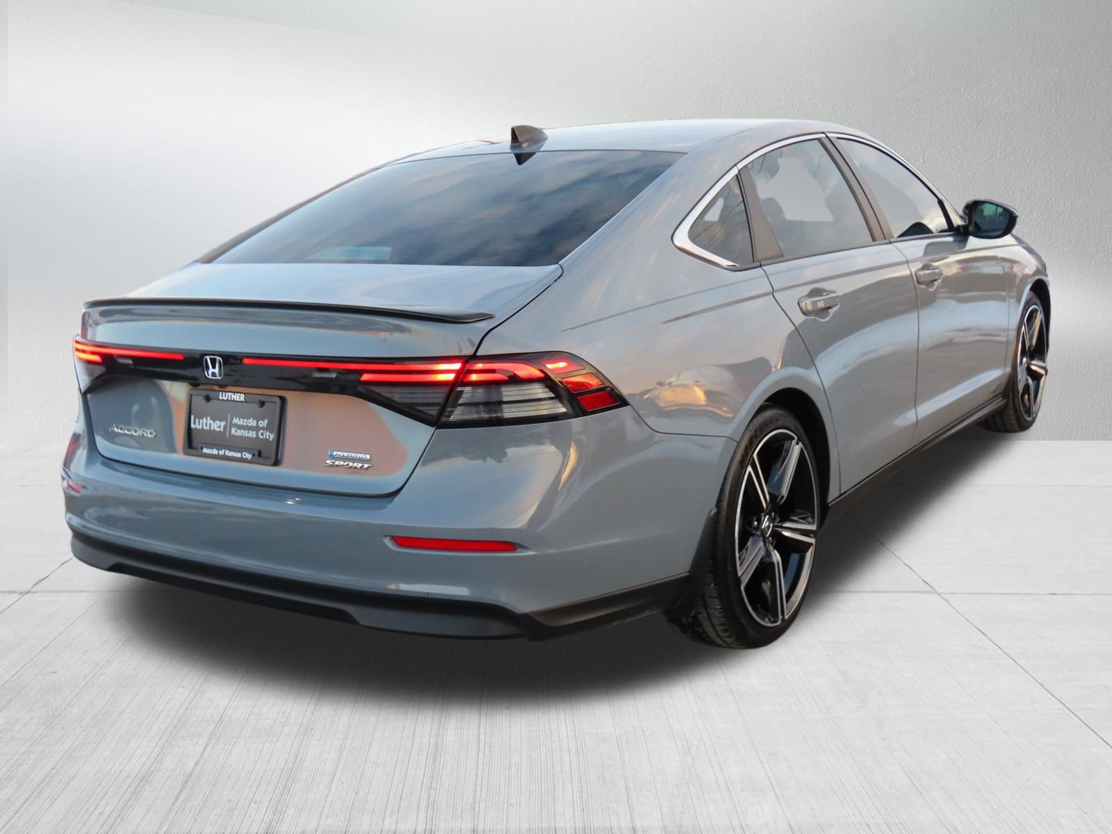 Used 2023 Honda Accord Sport image 7