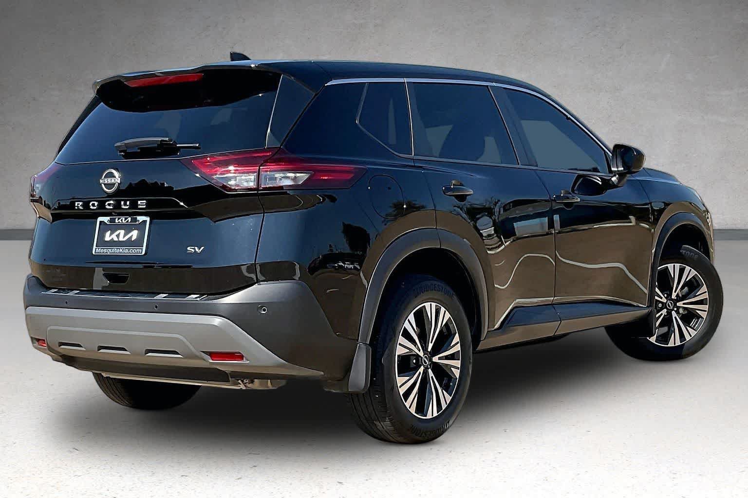 Used 2023 Nissan Rogue SV FWD image 21