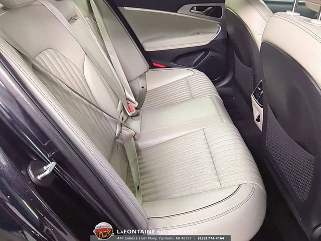 Used 2020 Genesis G70 3.3T image 30