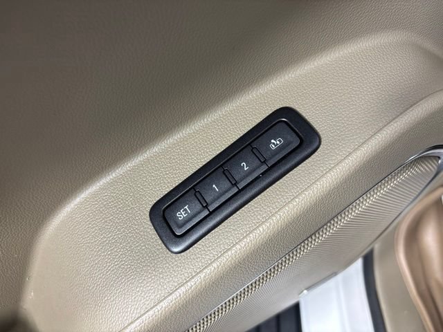 Used 2018 Chevrolet Tahoe Premier AWD/4WD image 27