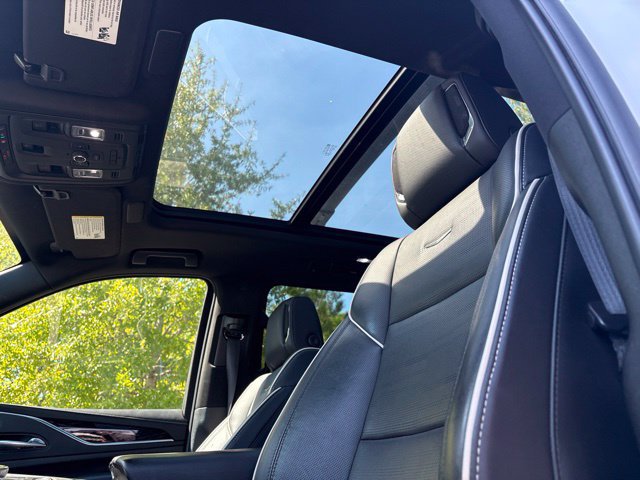 Used 2022 Cadillac Escalade ESV Sport w/ Touring Package AWD/4WD image 8