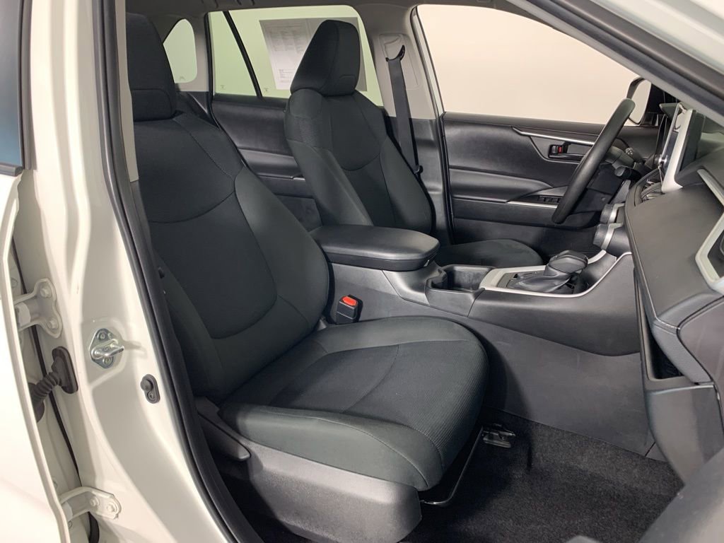 Used 2024 Toyota RAV4 LE image 36