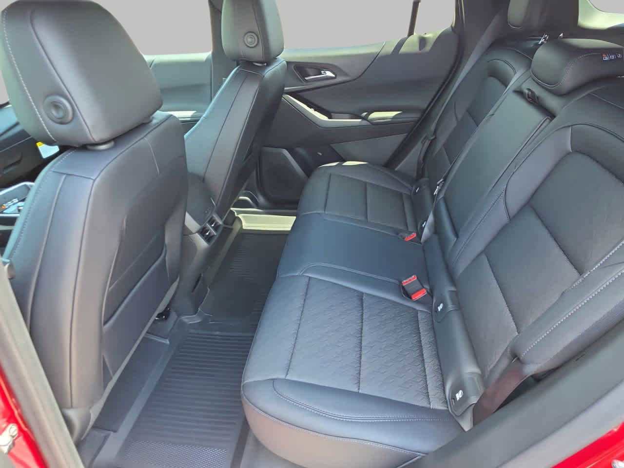 New 2026 Chevrolet Equinox LT FWD image 14