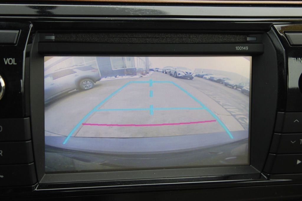 Used 2014 Toyota Corolla LE image 34