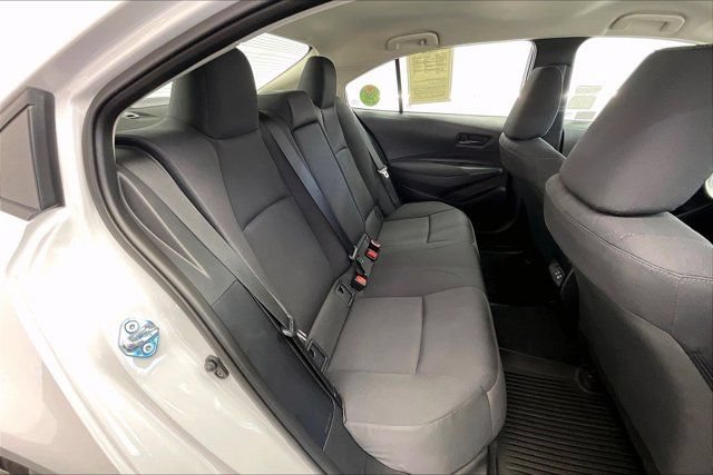 Used 2026 Toyota Corolla LE w/ LE Premium Package FWD image 19