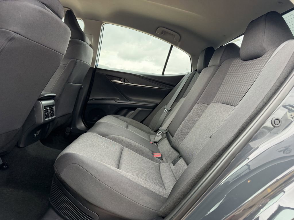 Used 2025 Toyota Camry LE FWD image 28