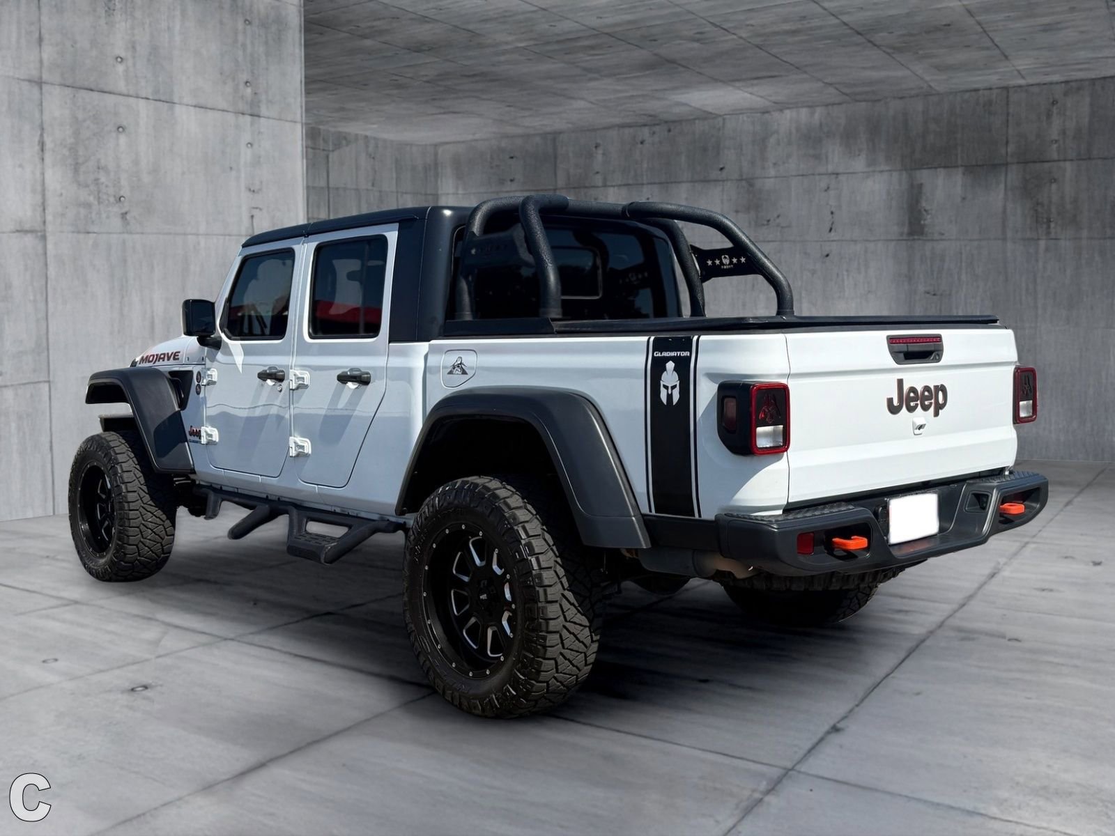 Used 2021 Jeep Gladiator Mojave AWD/4WD image 4