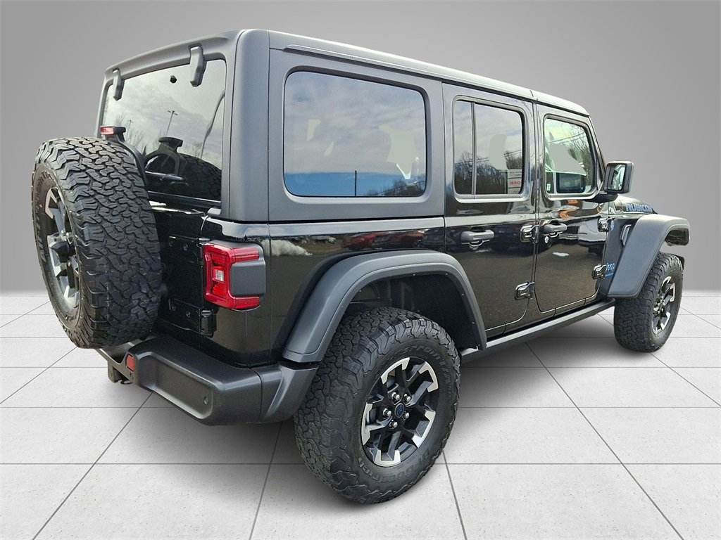 Used 2024 Jeep Wrangler Unlimited Rubicon 4xe w/ Technology Group image 4