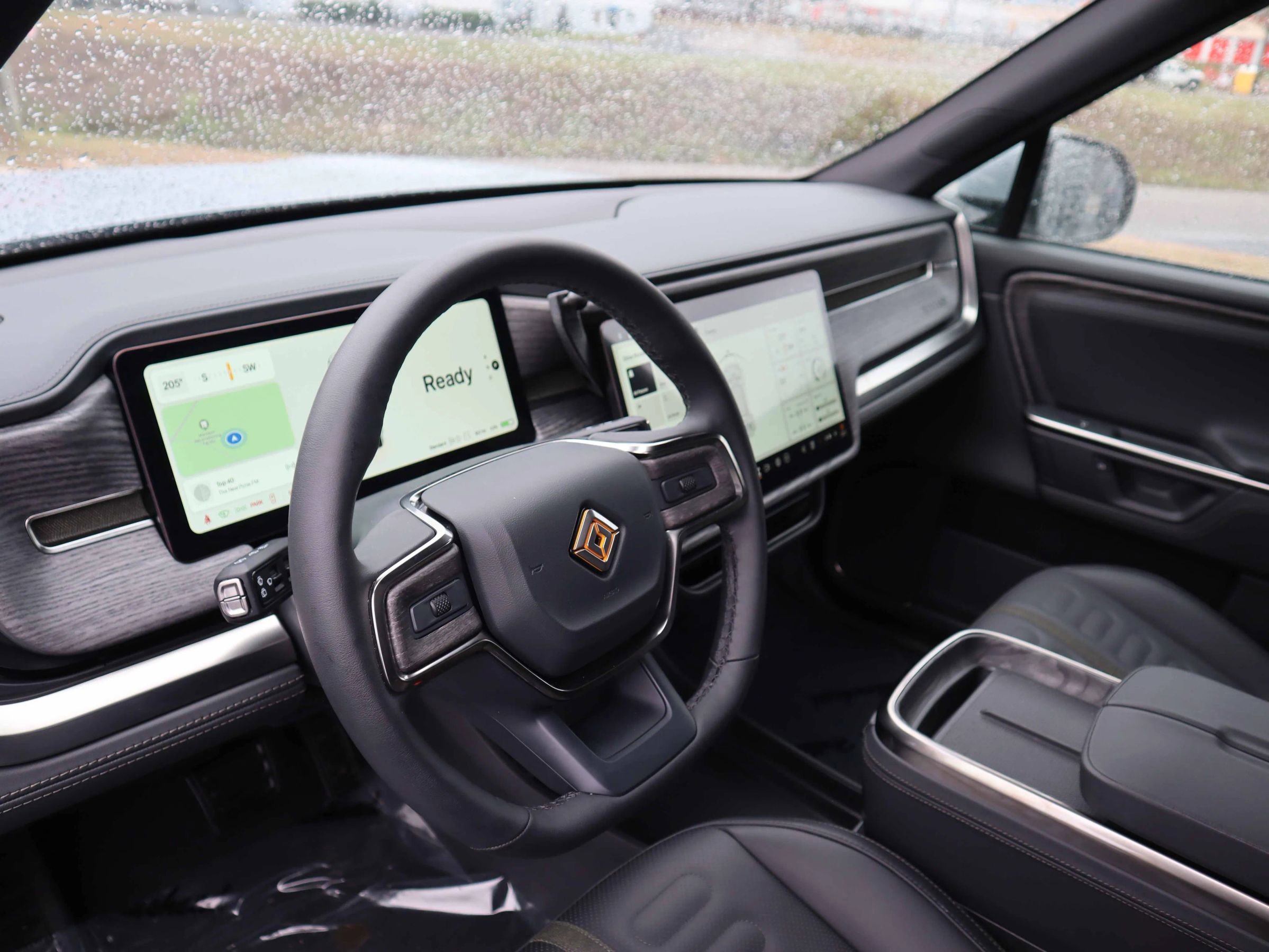 Used 2026 Rivian R1S Adventure image 21