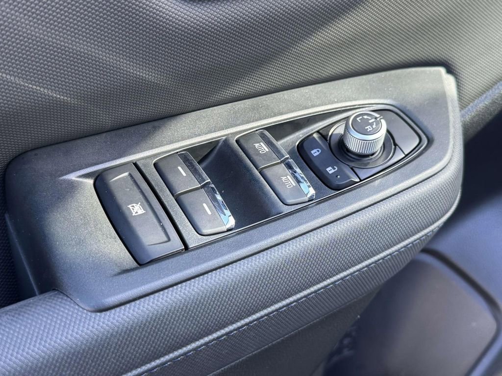 Used 2025 Subaru Forester Limited AWD/4WD image 16