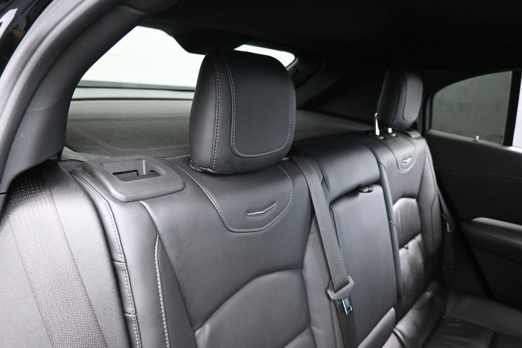 Used 2023 Cadillac XT4 Premium Luxury FWD image 39