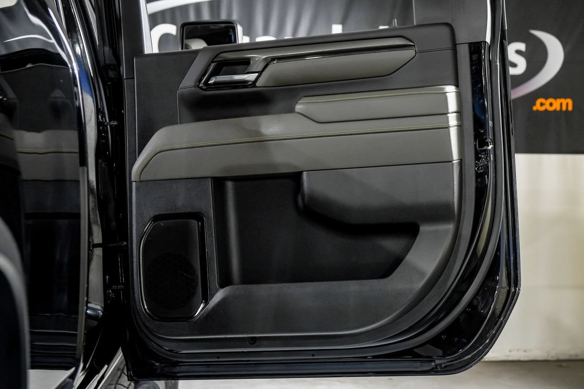 Used 2024 Chevrolet Silverado 2500 ZR2 AWD/4WD image 37