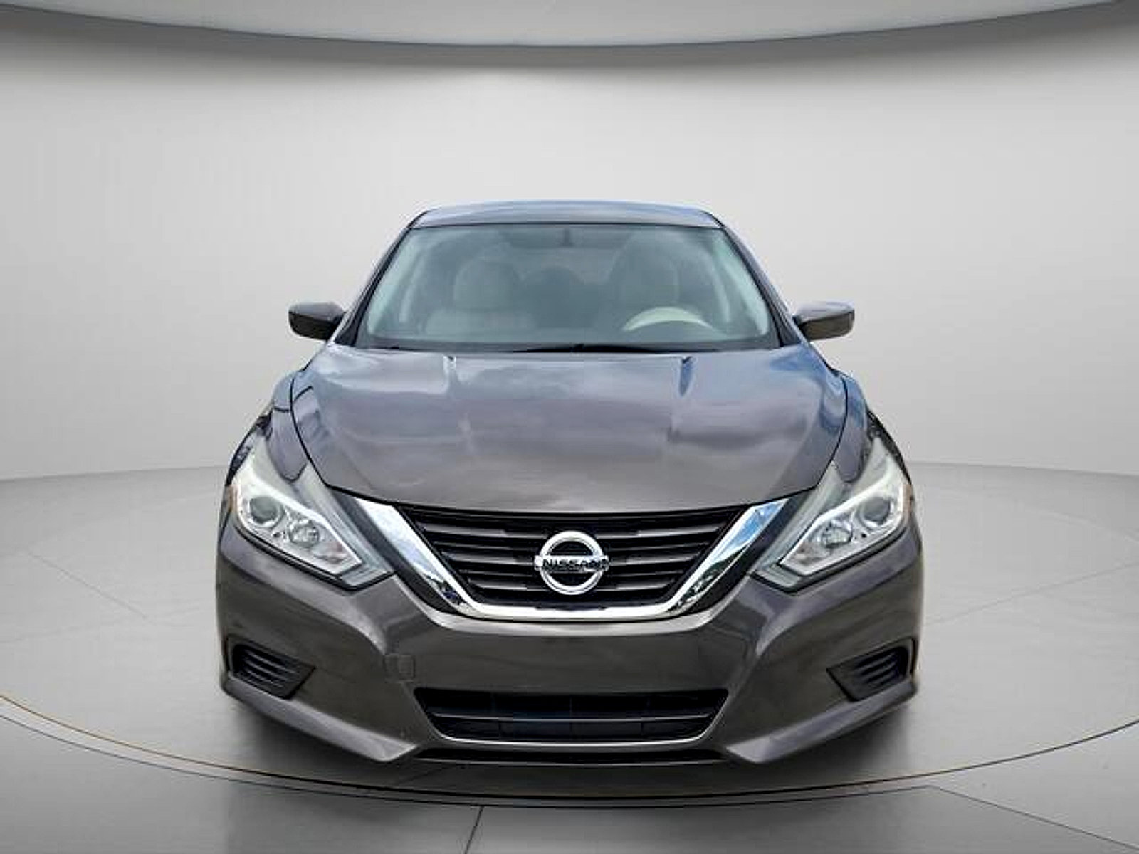 Used 2017 Nissan Altima 2.5 S w/ Power Driver Seat Package FWD image 4