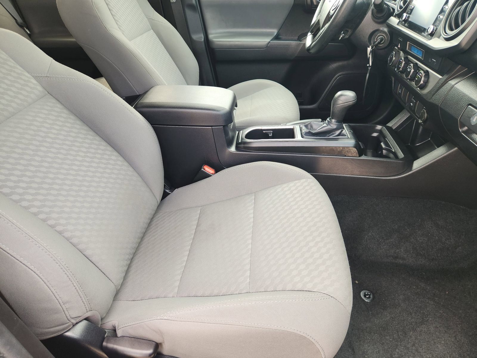 Used 2023 Toyota Tacoma SR image 13