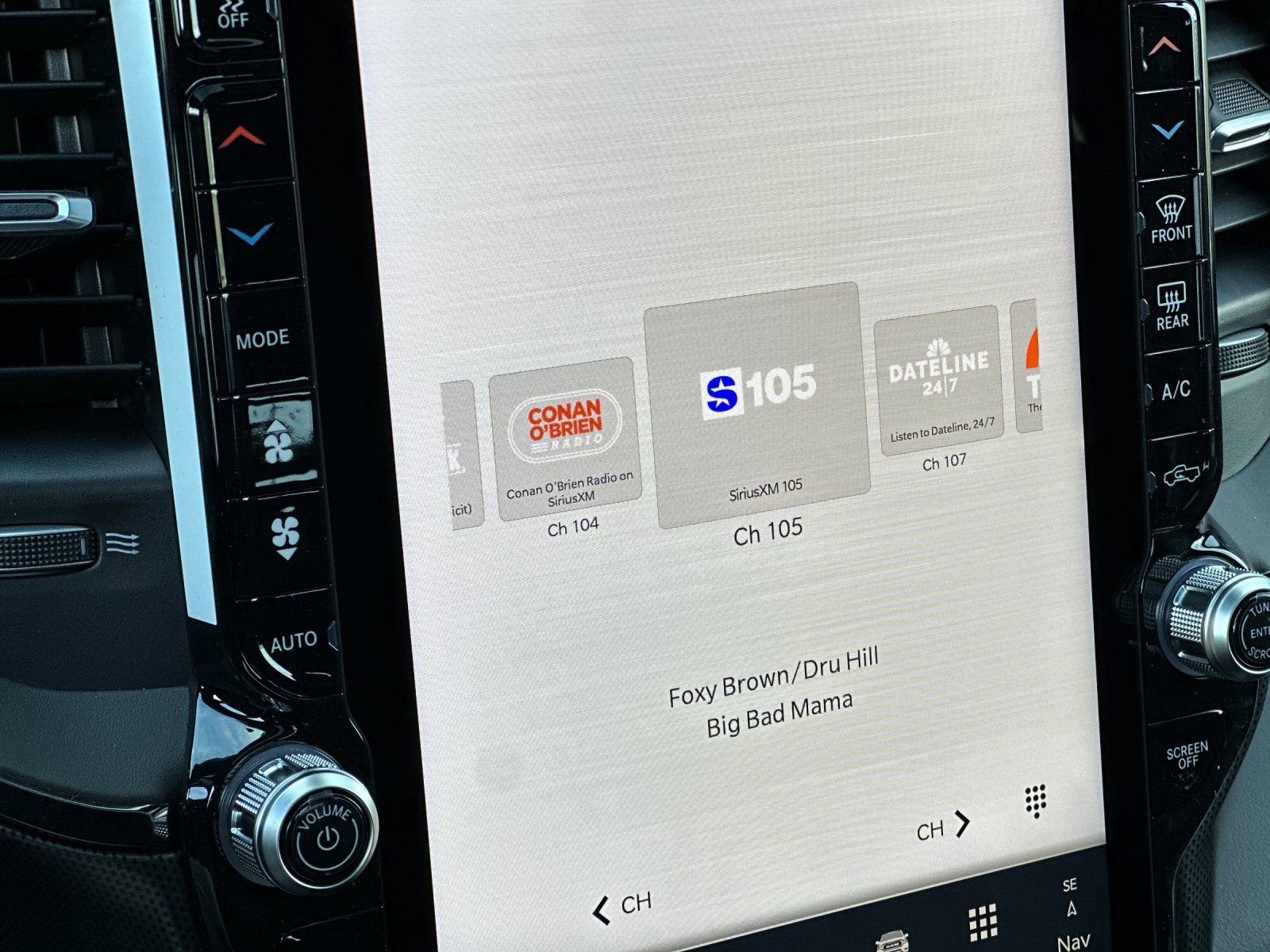 New 2026 RAM 2500 Limited image 17