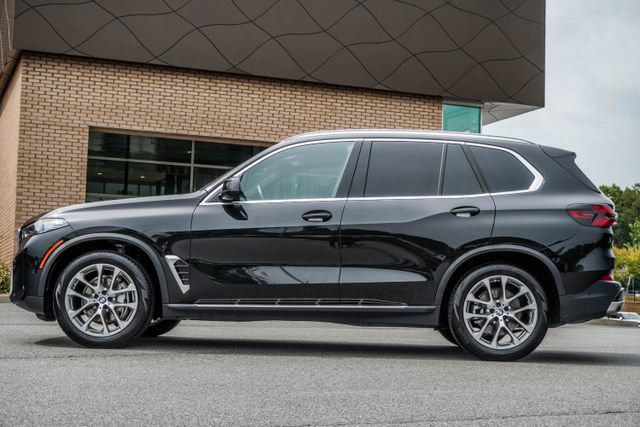 Used 2026 BMW X5 xDrive40i AWD/4WD image 11