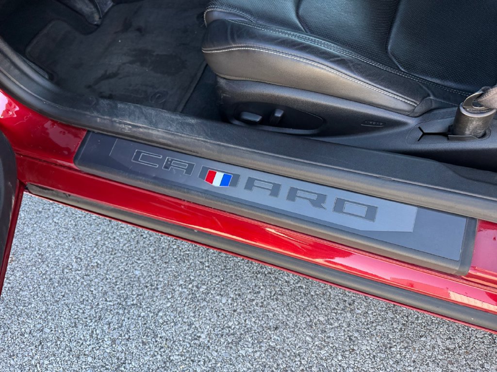 Used 2016 Chevrolet Camaro SS RWD image 39
