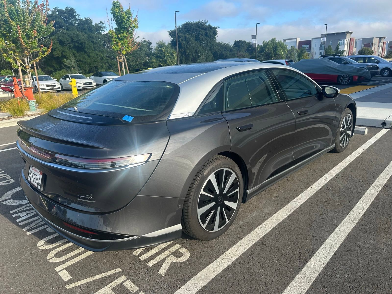Used 2023 Lucid Air Grand Touring AWD/4WD image 3