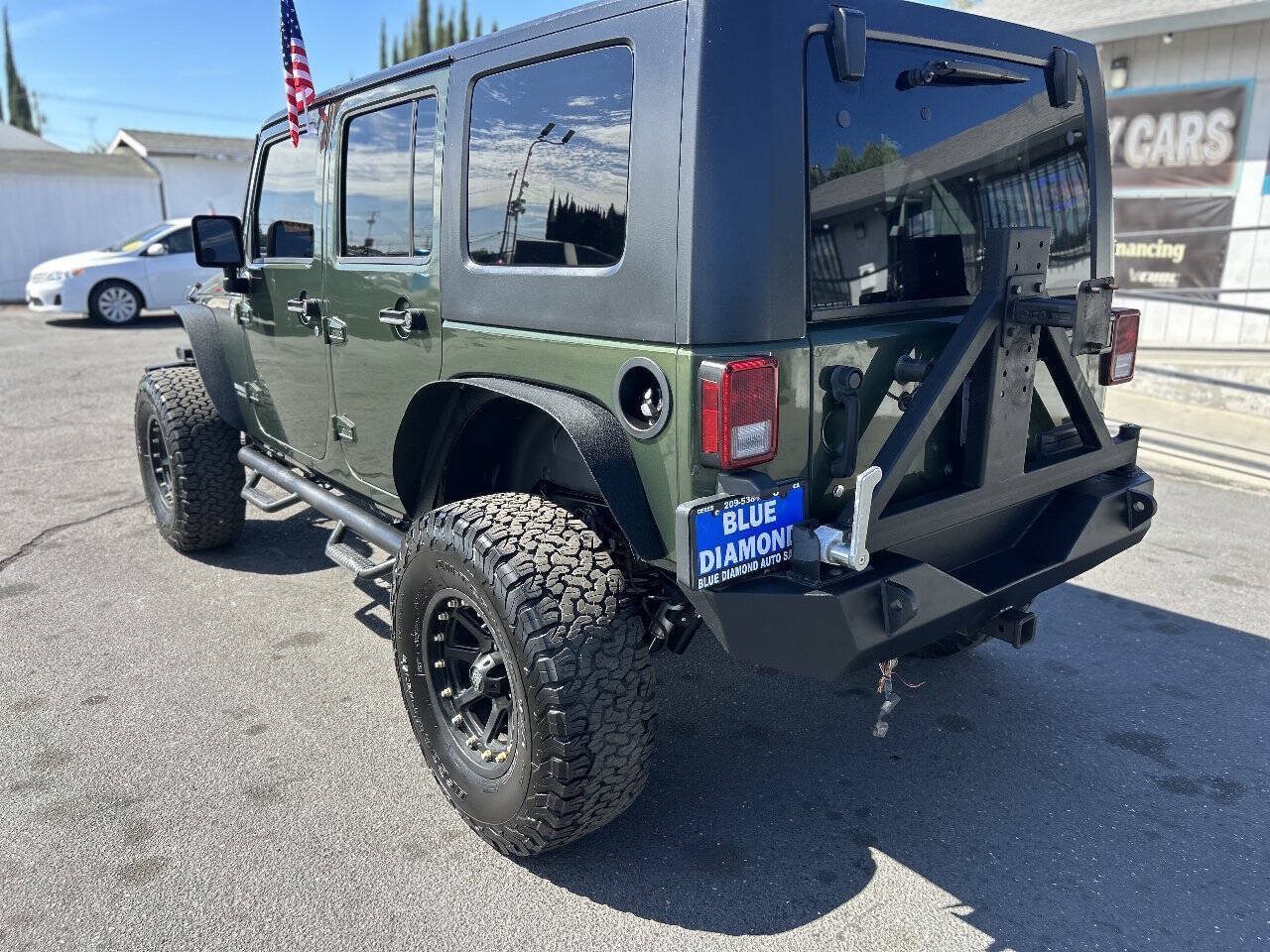 Used 2008 Jeep Wrangler Unlimited Rubicon w/ Dual Top Group AWD/4WD image 5