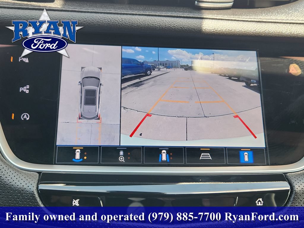 Used 2023 Cadillac XT5 Premium Luxury w/ Technology Package FWD image 13