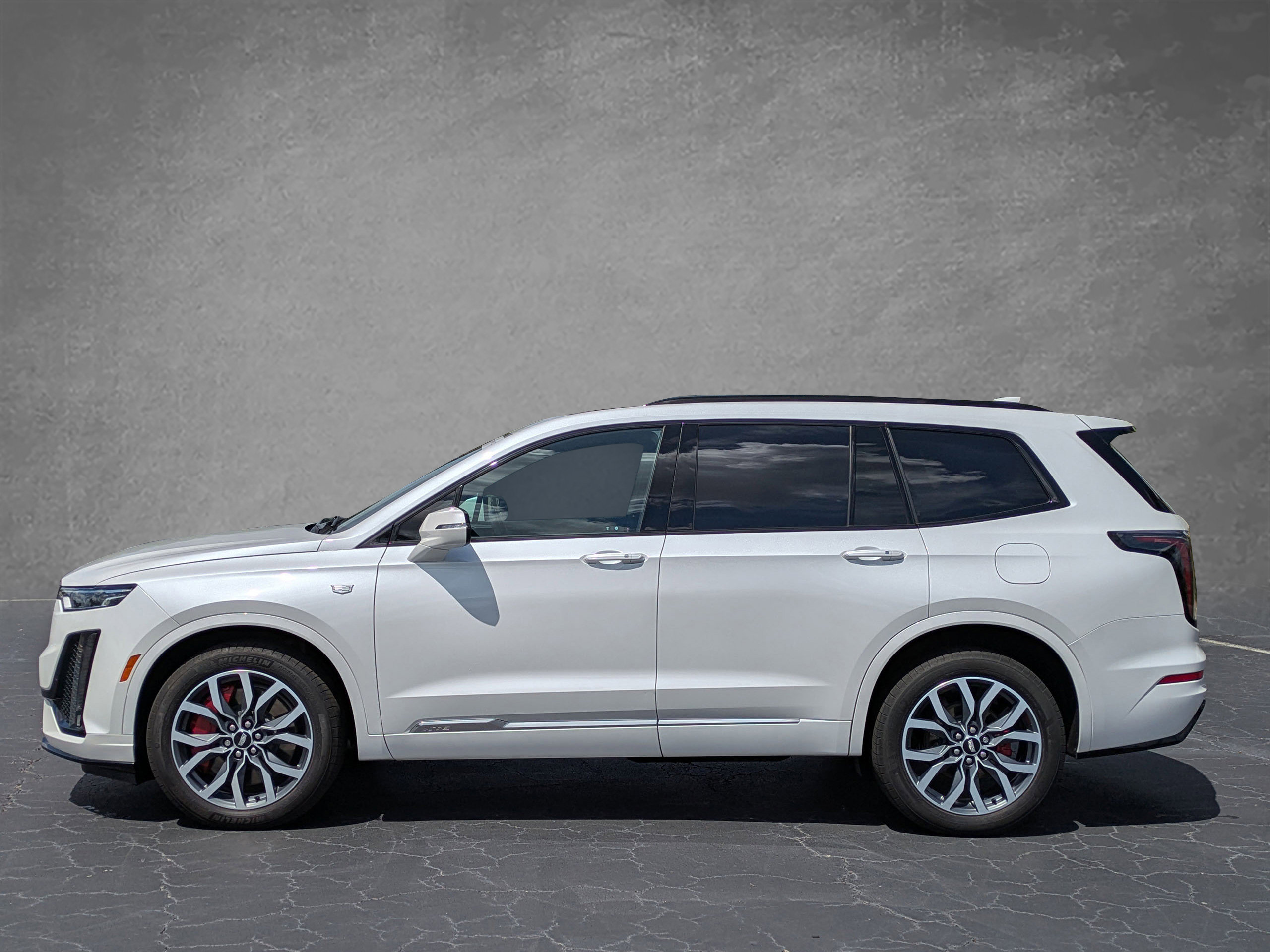 Certified 2024 Cadillac XT6 Sport image 3