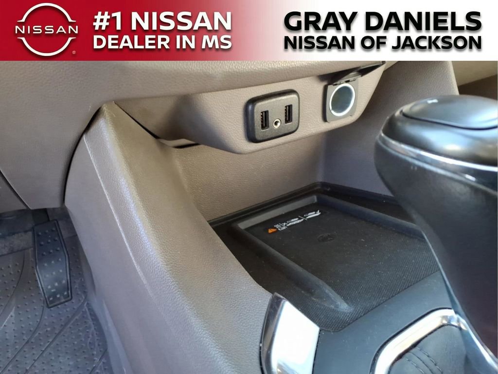 Used 2019 Chevrolet Traverse Premier w/ Driver Confidence II Package image 19