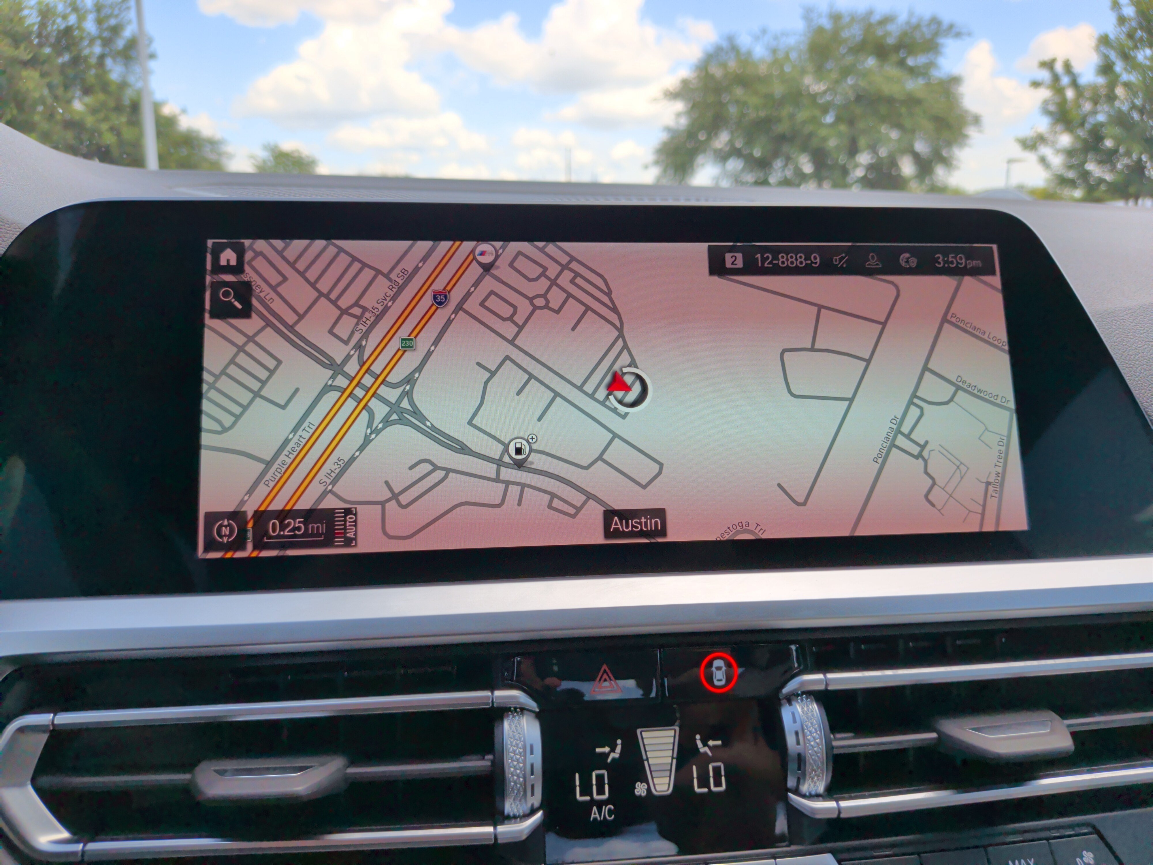 Used 2022 BMW M4 Coupe w/ Executive Package RWD image 17