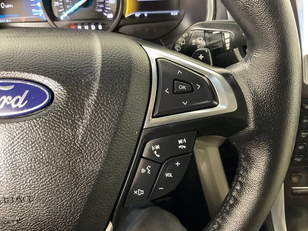 Used 2018 Ford Edge Titanium w/ Ford Safe & Smart Package FWD image 25