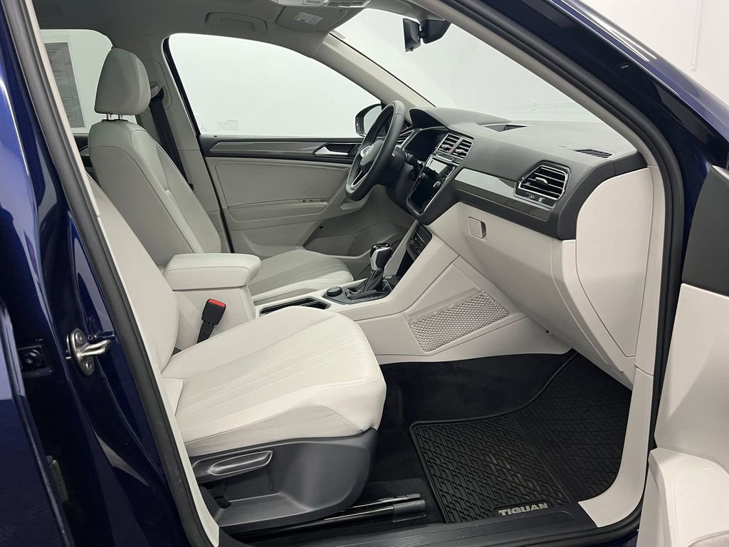 Used 2022 Volkswagen Tiguan SE image 26