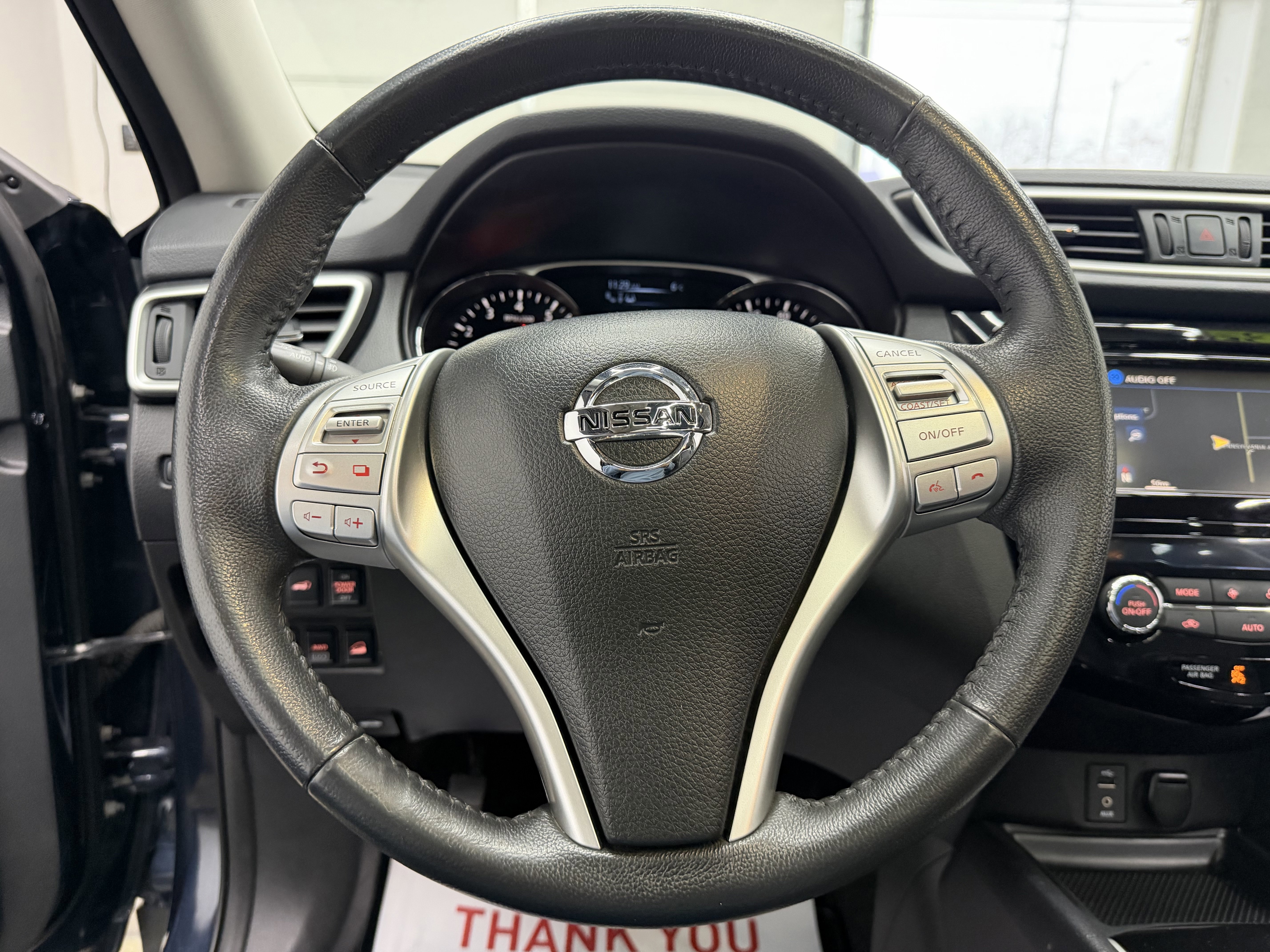 Used 2015 Nissan Rogue SL image 16