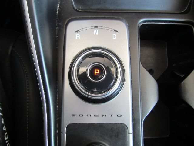Used 2021 Kia Sorento S FWD image 51