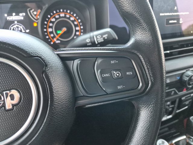 Used 2025 Jeep Gladiator Sport AWD/4WD image 18