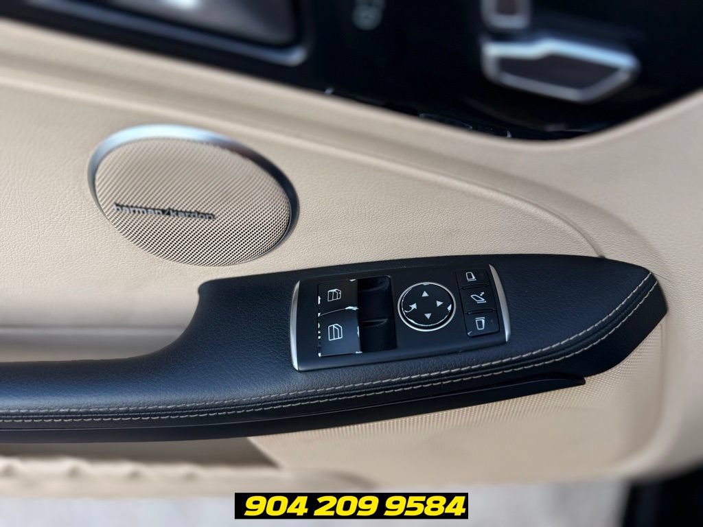 Used 2018 Mercedes-Benz SLC 300 image 16