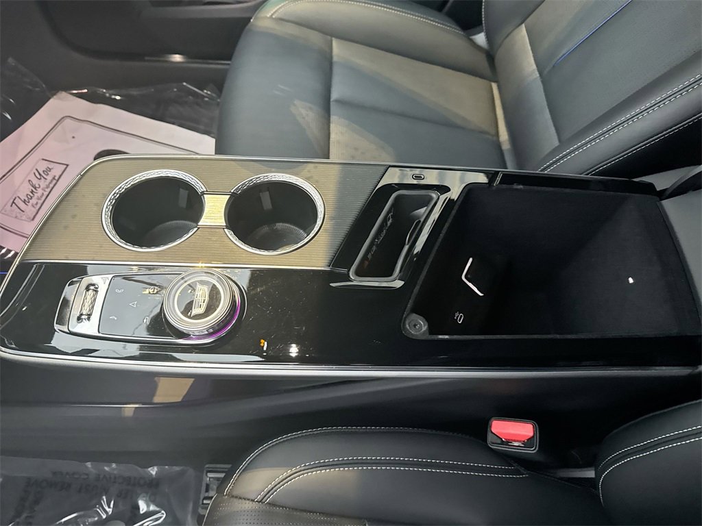 Used 2024 Cadillac Lyriq Luxury image 24