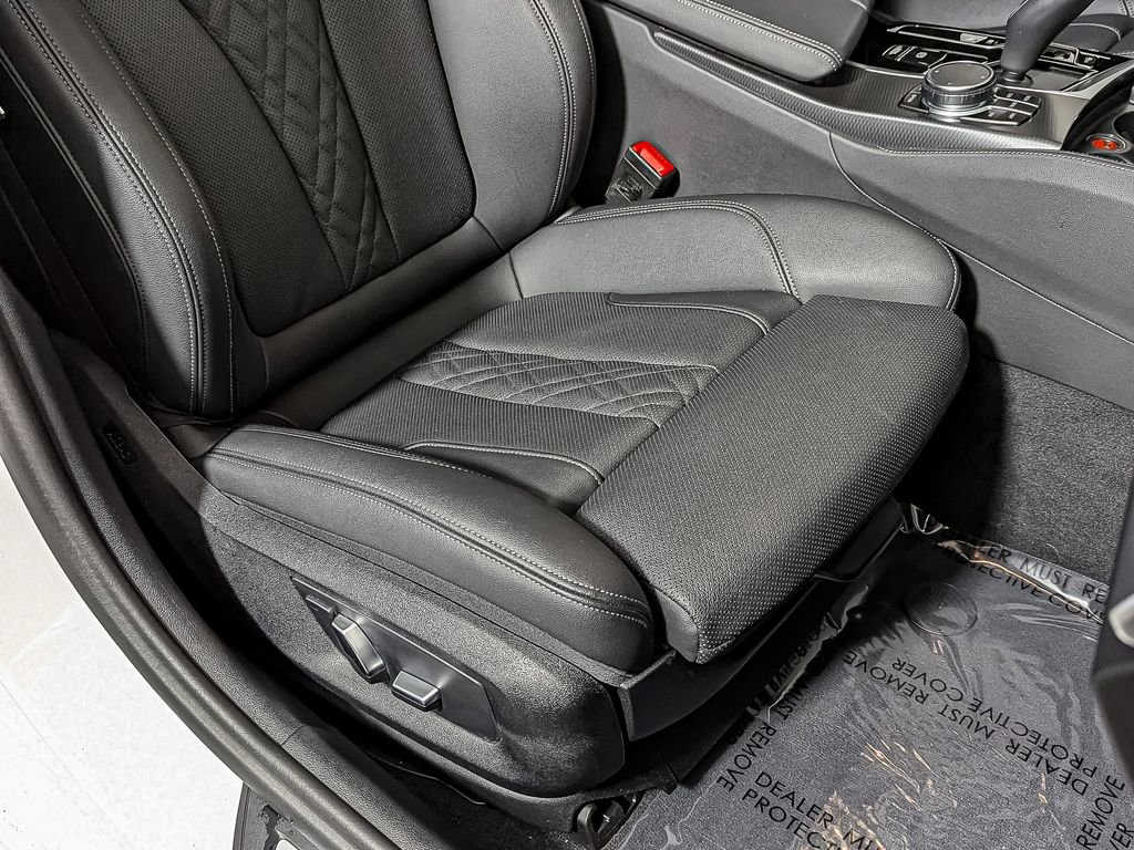 Certified 2023 BMW 530e xDrive w/ Premium Package image 38