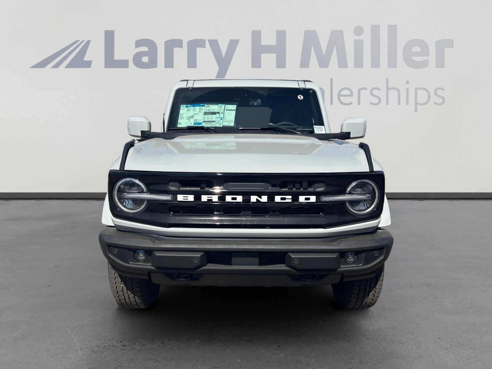 New 2026 Ford Bronco Outer Banks image 8