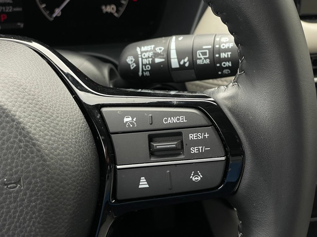 Used 2025 Honda HR-V EX-L image 14