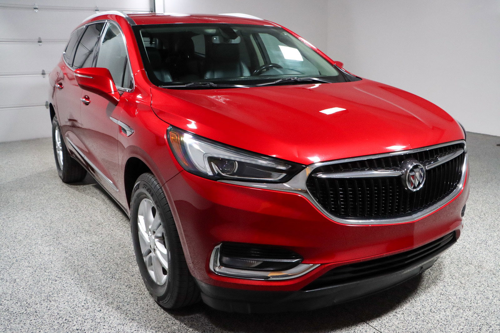 Used 2019 Buick Enclave Essence image 5