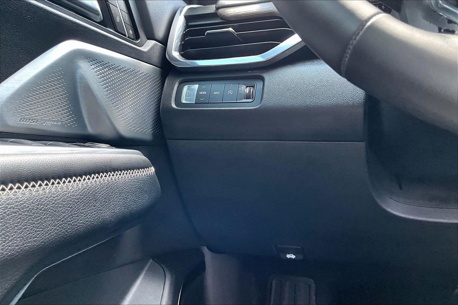 Used 2025 GMC Acadia Denali w/ Super Cruise Package AWD/4WD image 40
