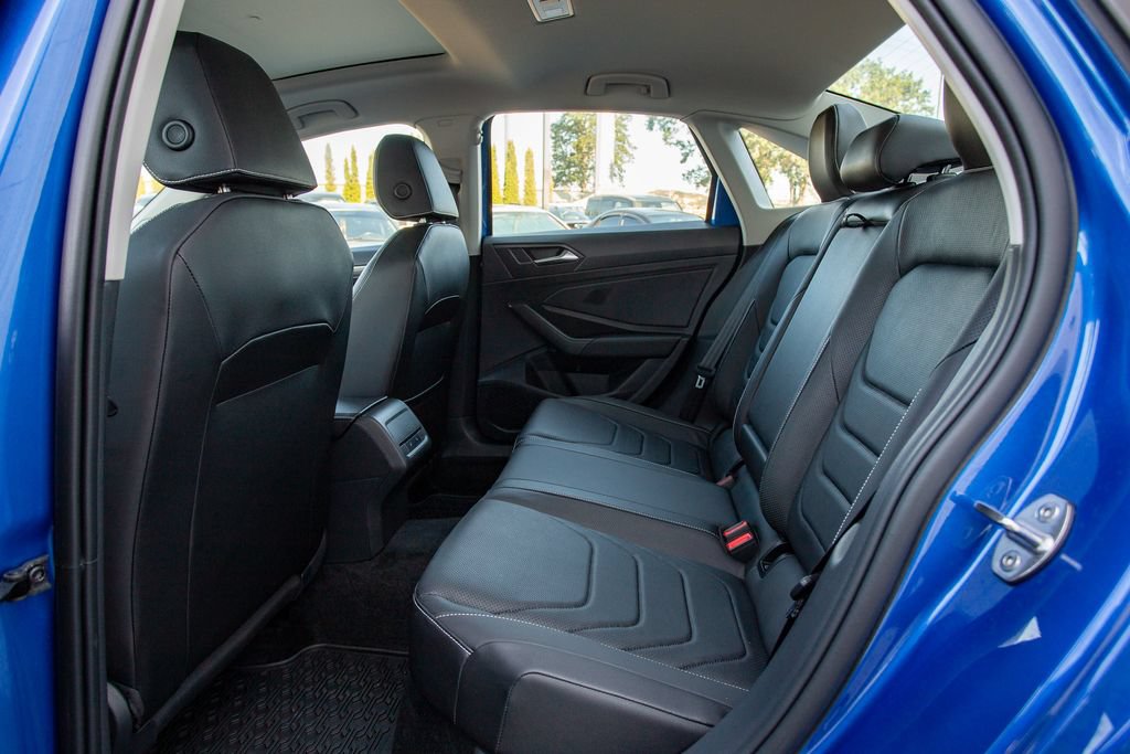 Used 2023 Volkswagen Jetta SEL FWD image 18