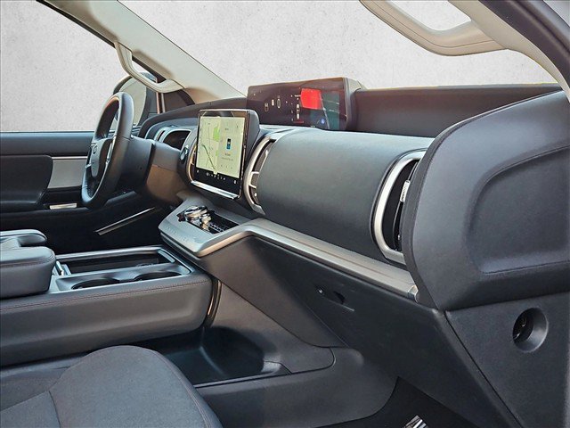 Used 2025 Ford Expedition Active RWD image 19