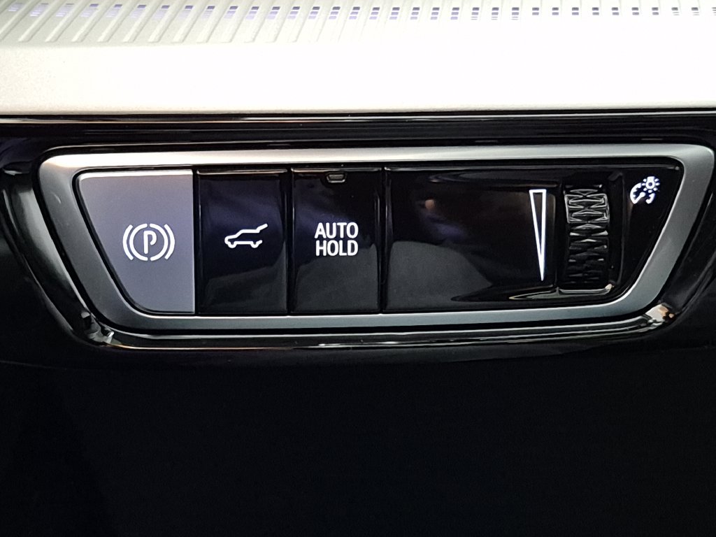 New 2027 Cadillac Optiq Premium Luxury RWD image 18