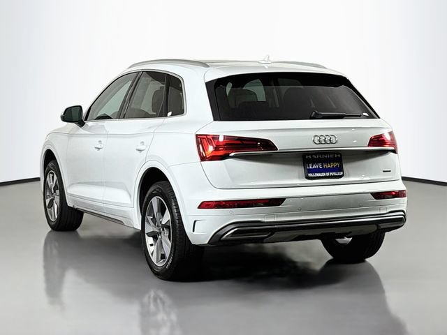 Used 2023 Audi Q5 2.0T Premium w/ Convenience Package AWD/4WD image 5